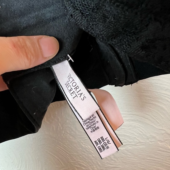 Victoria’s Secret mastectomy bra - Picture 2 of 4